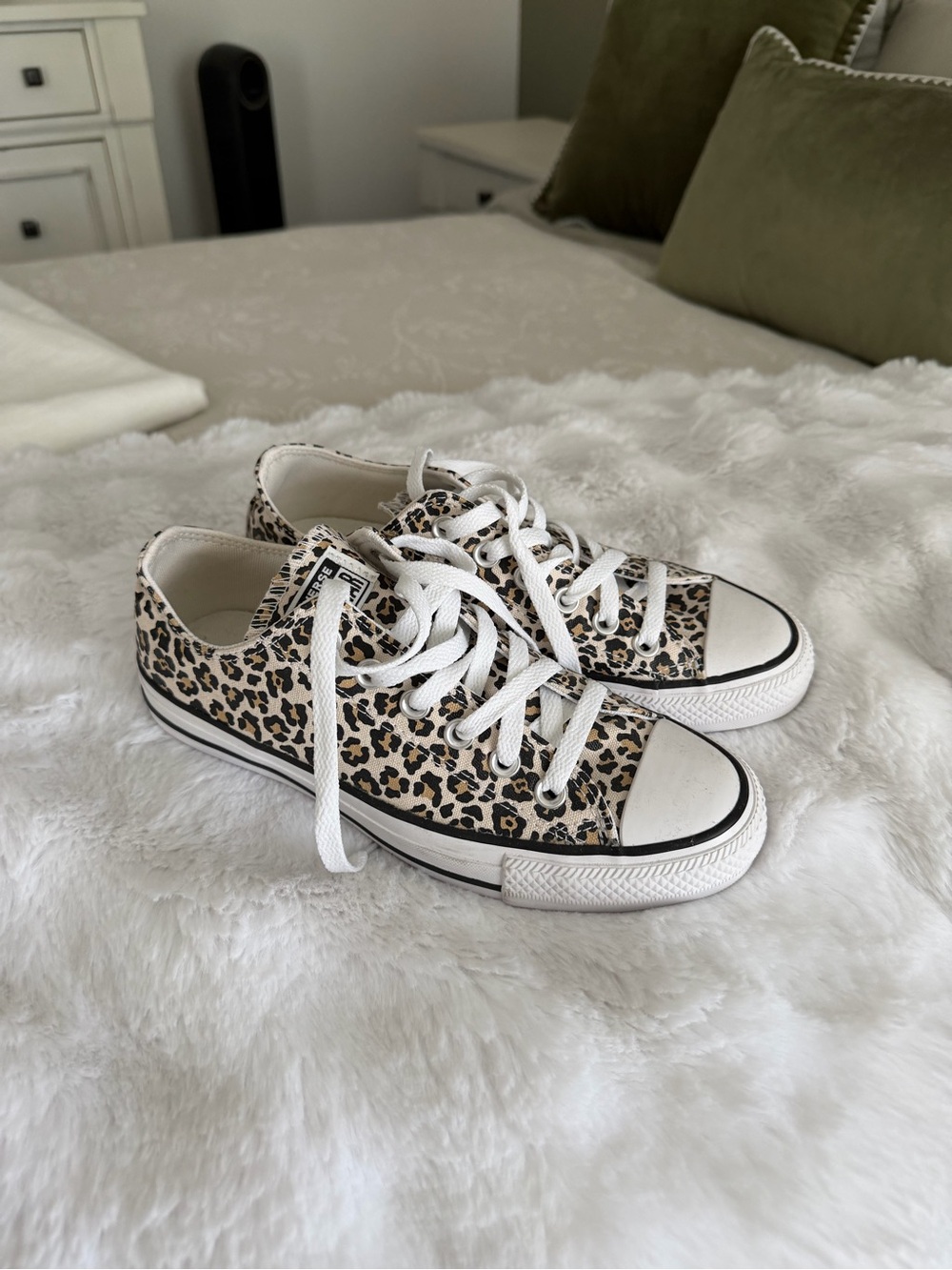 Converse Kids Low-Top Leopard Print Sneakers - White & Tan